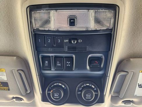Used 2021 Toyota 4Runner Venture AWD/4WD image 15
