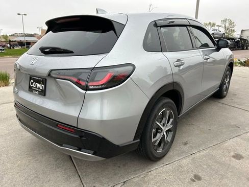 Used 2024 Honda HR-V EX-L image 8
