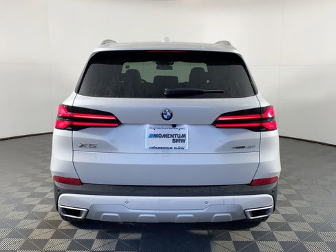 Used 2026 BMW X5 sDrive40i w/ Premium Package image 8