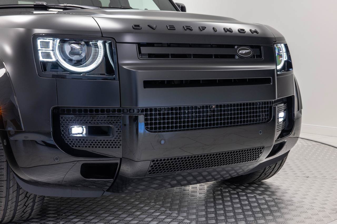 Used 2023 Land Rover Defender 110 V8 AWD/4WD image 29