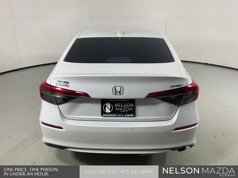 Used 2022 Honda Civic Sport image 7