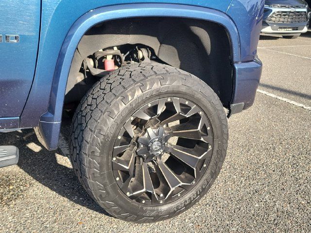 Used 2020 Chevrolet Silverado 2500 High Country w/ Z71 Off-Road Package AWD/4WD image 6