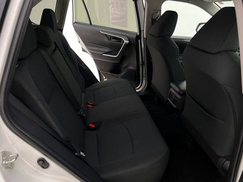 Used 2022 Toyota RAV4 LE image 14