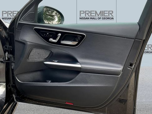 Used 2022 Mercedes-Benz C 300 Sedan image 30