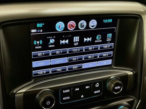 Used 2018 Chevrolet Silverado 1500 LT w/ LT Convenience Package AWD/4WD image 14