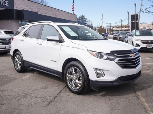 Used 2019 Chevrolet Equinox Premier image 2