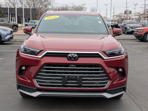 Used 2024 Toyota Grand Highlander AWD Hybrid image 2