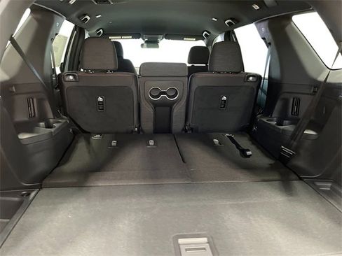 New 2025 Honda Pilot Sport image 25