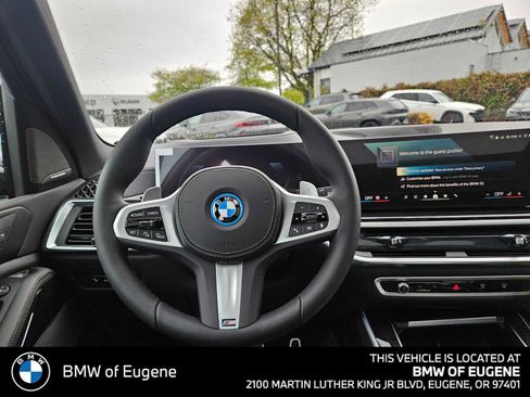 New 2026 BMW X5 xDrive50e w/ M Sport Package AWD/4WD image 22