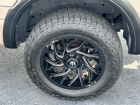 Used 2020 Nissan Titan PRO-4X w/ Pro-4x Utility Package image 13