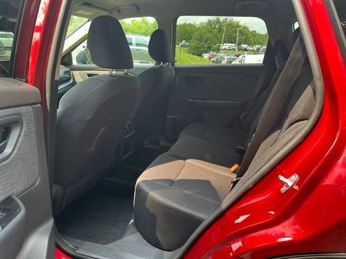 Used 2023 Nissan Rogue S AWD/4WD image 10