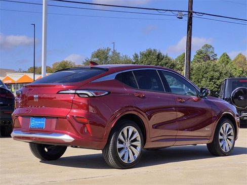 Used 2025 Buick Envista Avenir image 4