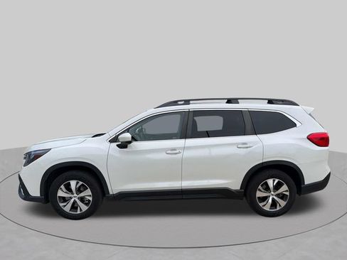 Used 2024 Subaru Ascent Premium AWD/4WD image 7