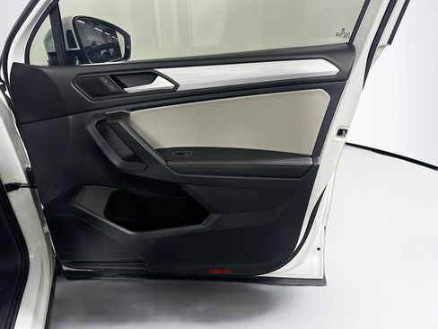 Used 2024 Volkswagen Tiguan S image 30