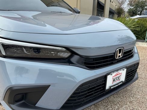 Used 2024 Honda Civic Sport image 2