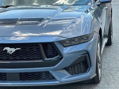 Used 2025 Ford Mustang GT RWD image 37