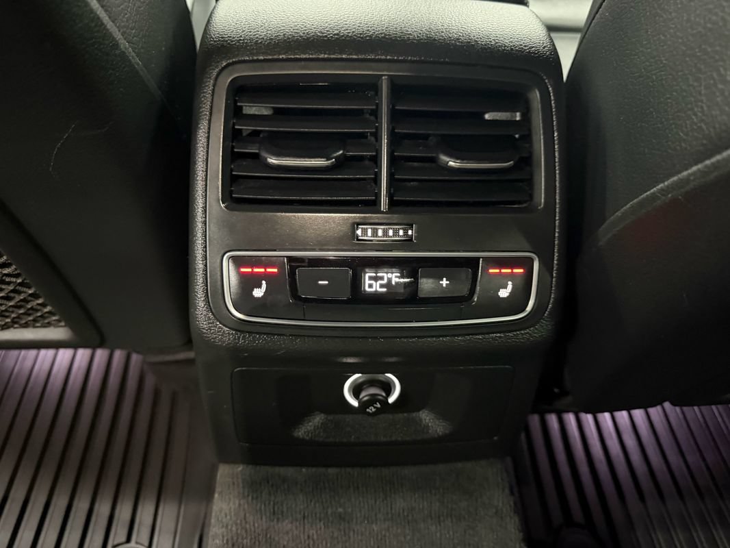 Used 2018 Audi A4 2.0T Premium Plus w/ Premium Plus Package AWD/4WD image 31