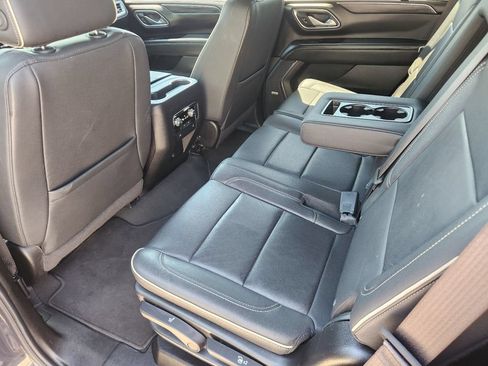 Used 2024 GMC Yukon SLT AWD/4WD image 29