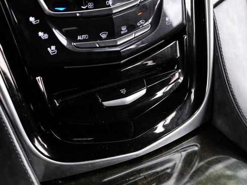 Used 2020 Cadillac Escalade ESV Platinum image 27