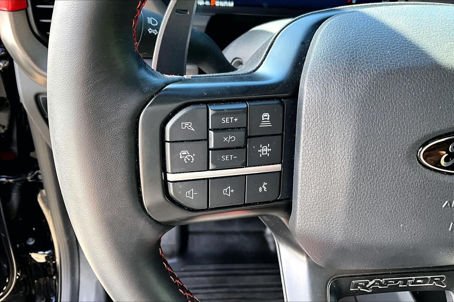 Used 2025 Ford F150 Raptor AWD/4WD image 22