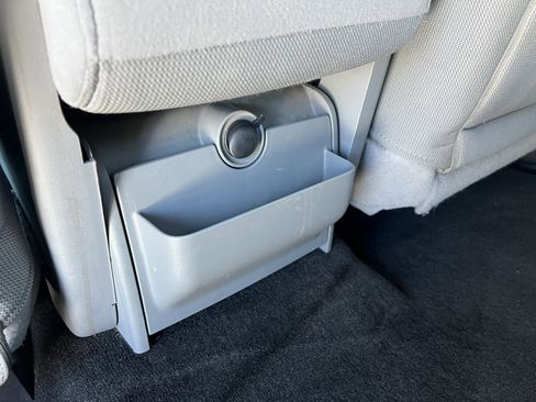 Used 2011 Ford F150 XLT w/ XLT Chrome Pkg image 11