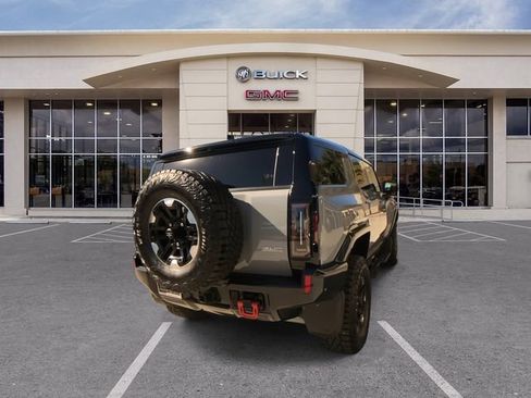 New 2025 GMC Hummer EV 3X w/ Extreme Off-Road Package image 13