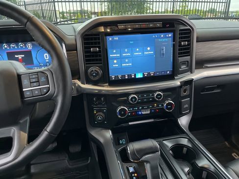 Used 2024 Ford F150 Lariat w/ Bed Utility Package AWD/4WD image 19