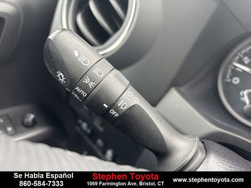 Used 2023 Toyota Tacoma TRD Sport image 17