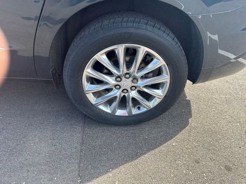 Used 2019 Buick Enclave Premium w/ Experience Buick Package AWD/4WD image 8