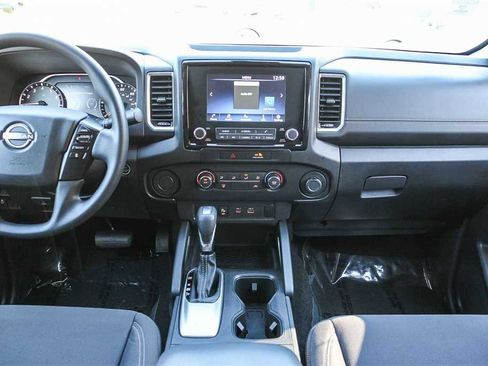 Used 2023 Nissan Frontier SV w/ Technology Package image 12