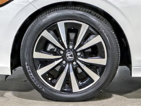 Used 2023 Honda Civic EX image 11