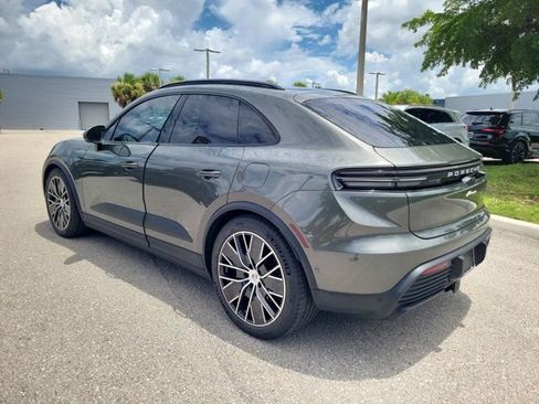 Used 2025 Porsche Macan Electric RWD image 5