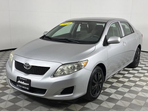 Used 2010 Toyota Corolla LE image 10