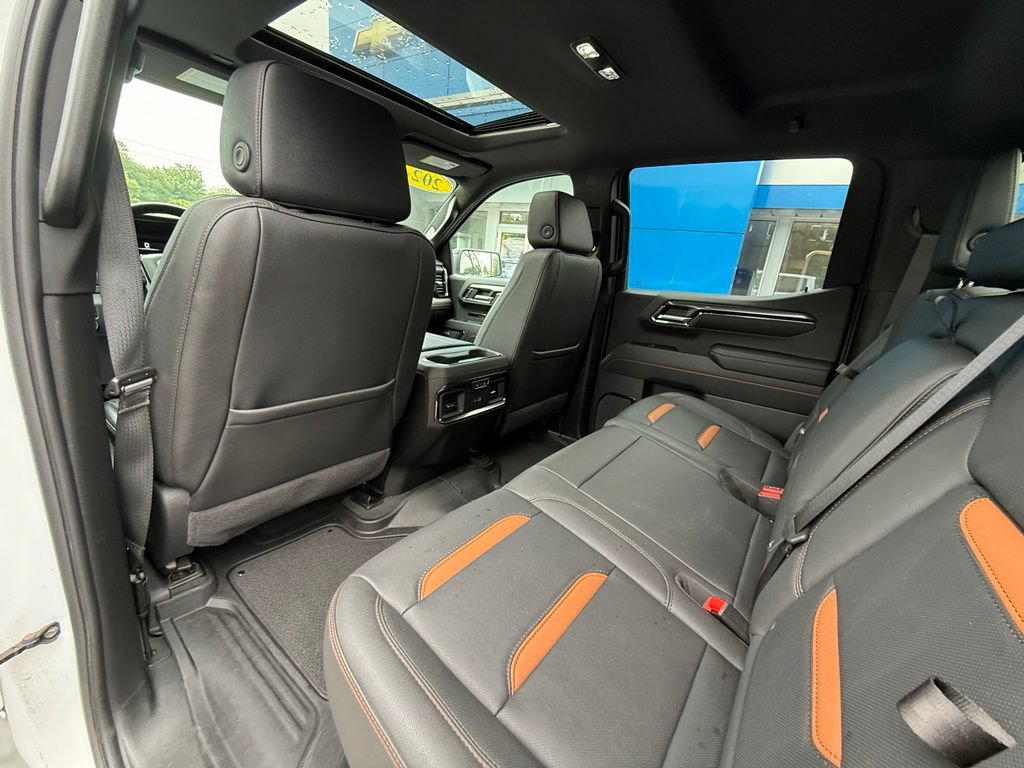 Used 2024 GMC Sierra 1500 AT4 w/ AT4 Preferred Package AWD/4WD image 27
