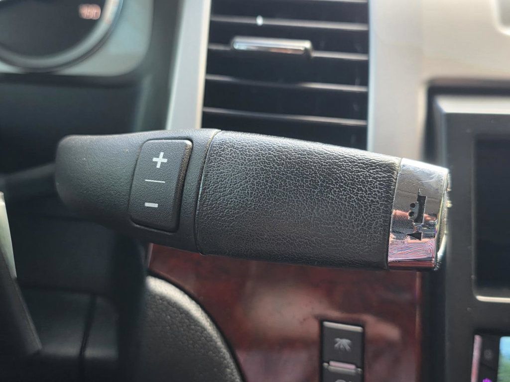 Used 2014 Cadillac Escalade Luxury RWD image 26