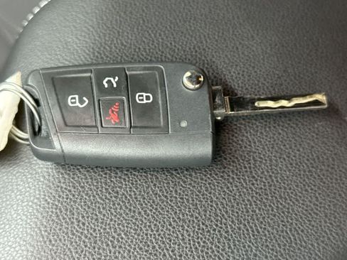 Used 2026 Volkswagen Jetta Sport FWD image 28
