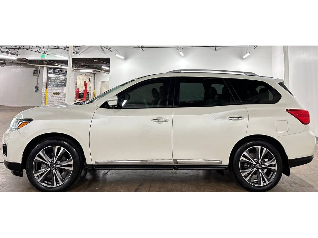 Used 2020 Nissan Pathfinder Platinum FWD image 8