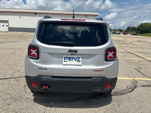 Used 2017 Jeep Renegade Trailhawk w/ Cold Weather Group II AWD/4WD image 7