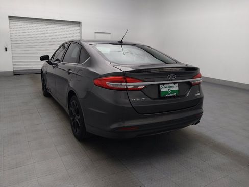 Used 2017 Ford Fusion SE w/ Equipment Group 201A FWD image 5
