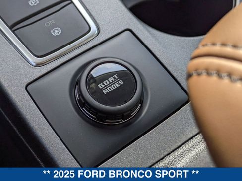New 2025 Ford Bronco Sport Outer Banks image 32