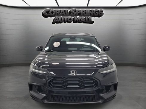 Certified 2025 Honda HR-V Sport image 2