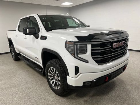 Used 2023 GMC Sierra 1500 AT4 w/ Technology Package AWD/4WD image 2