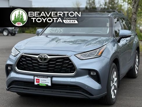Used 2022 Toyota Highlander Limited AWD/4WD image 1