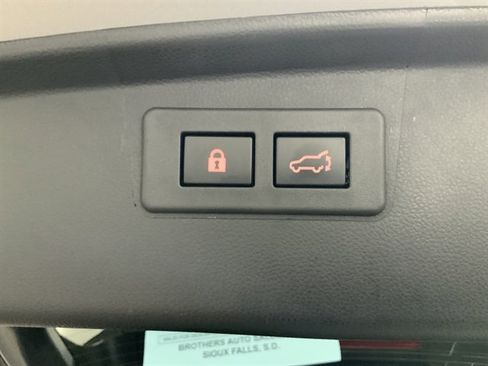 Used 2023 Subaru Outback Limited image 9