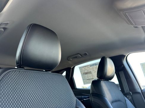 New 2025 Ford Escape SE image 16