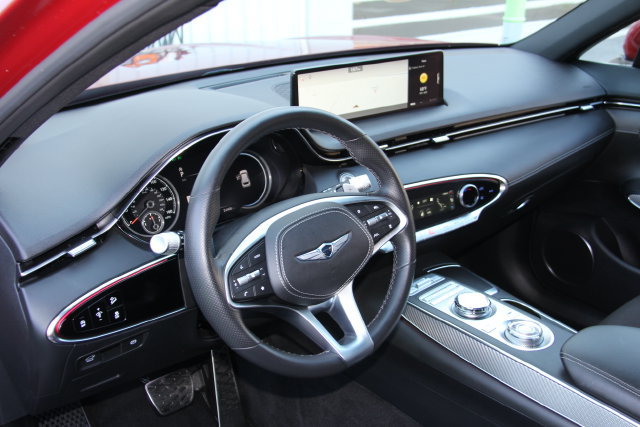 Used 2025 Genesis GV70 3.5T Sport AWD/4WD image 21
