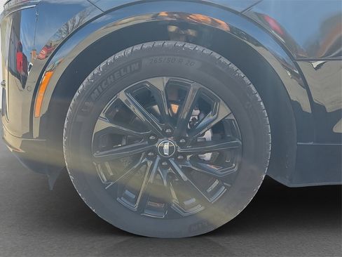 Used 2024 Cadillac Lyriq Sport image 4