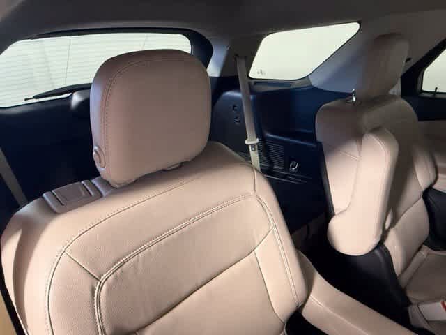 Used 2020 Ford Explorer XLT w/ Equipment Group 202A RWD image 63