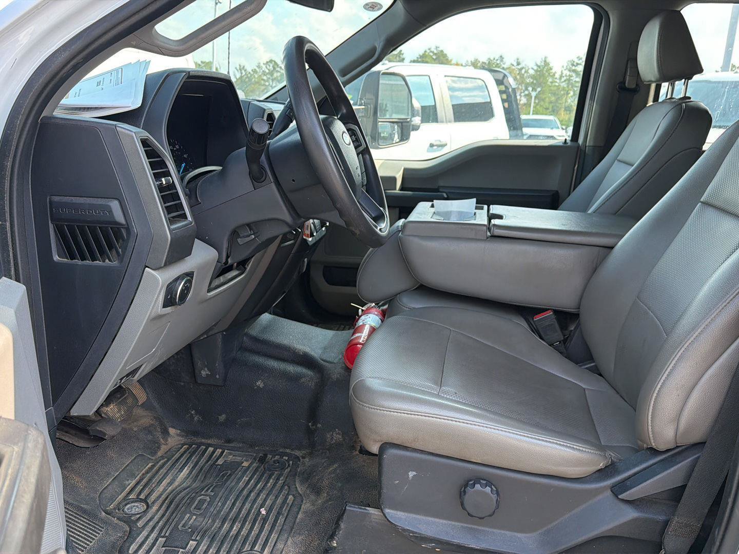 Used 2022 Ford F550 4x4 Crew Cab Super Duty image 9