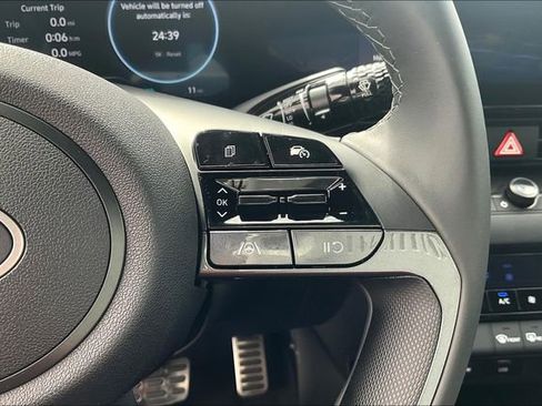 New 2025 Hyundai Elantra SEL image 21